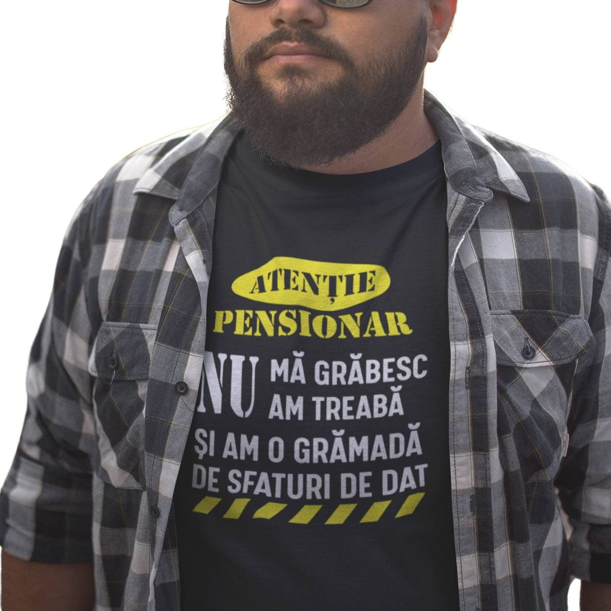 Tricou personalizat Atentie pensionar sfatos